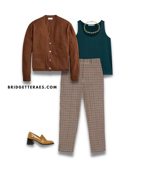 Beige Plaid Pants Outfit, Tan Plaid Pants Outfit, Tweed Pants Outfit Women, Plaid Pants Outfit Women, Tweed Pants Outfit, Brown Plaid Pants Outfit, Tan Coat Outfit, Tan Pants Outfit, Plaid Pants Outfit