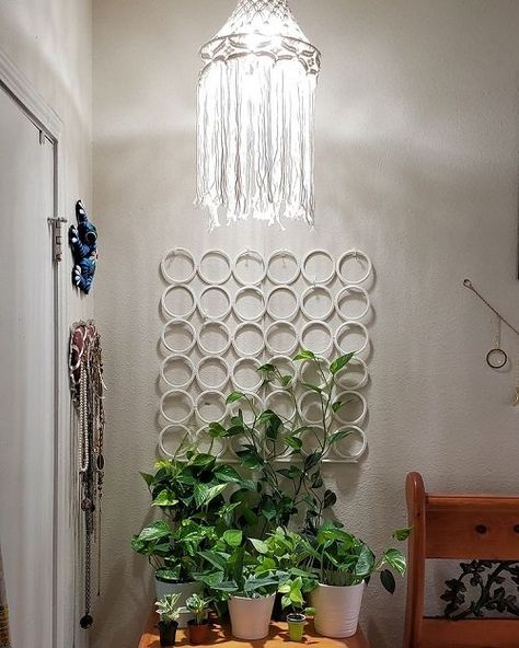 Pothos Trellis, Ikea Plant Stand, Ladder Trellis, Indoor Vines, Ikea Plants, Indoor Trellis, Wall Trellis, Vine Trellis, Neon Pothos