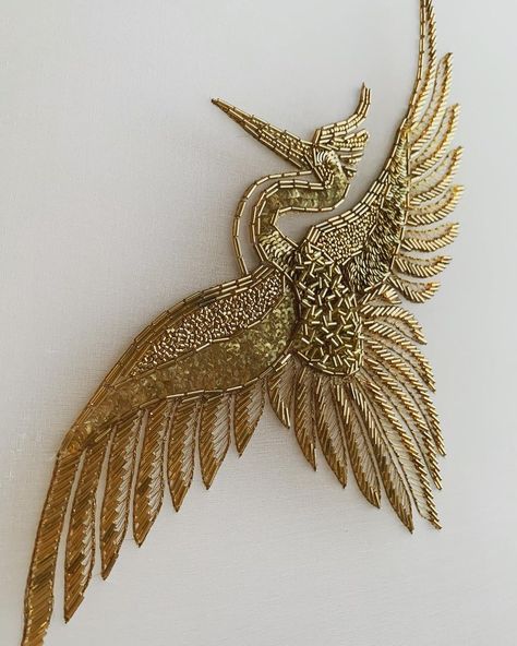 IBY LIPPOLD - Embroidery on Instagram: “Embroidery in progress #luneville #embroidery #sticken #savoirfaire #broderie #slowfashion #hautecouture #hautecoutureembroidery…” Golden Embroidery Design, Western Embroidery Designs, Bird Embroidery Designs, Wings Embroidery, Indian Embroidery Designs, Bird Embroidery Pattern, Goldwork Embroidery, Butterfly Cross Stitch Pattern, Haute Couture Embroidery