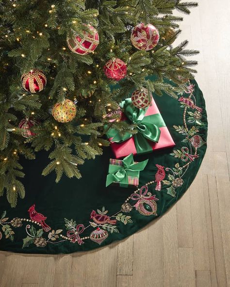 HGH3S Neiman Marcus Classic Christmas Cardinal Tree Skirt Cardinal Tree, Glamorous Christmas Tree, Vintage Christmas Tree Skirt, Xmas Tree Skirts, Christmas Tree Skirts, Christmas Cardinals, Stocking Tree, Pink Trees, Vintage Tree