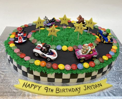 Mario Kart Birthday Party Cake, Mario Party Cake Ideas, 5 Year Birthday Cake, Nintendo Cakes For Boys, Super Mario Cake Diy, Birthday Cake For 9 Year Boy, Mario Race Track Cake, Mario Racetrack Cake, Nintendo Birthday Cake