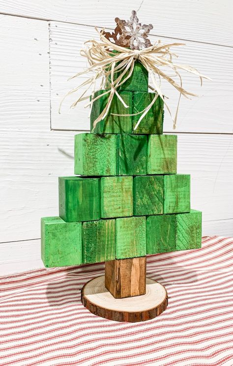 Diy Christmas Crafts To Sell Make Money, Wood Block Christmas Crafts, Block Christmas Tree, 4x4 Crafts, 4x4 Wood Crafts, Wood Blocks Christmas, Diy Scrap Wood, Scrap Wood Crafts, Wood Block Crafts