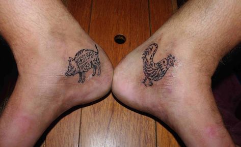 Pig And Rooster Tattoo, Rooster Tattoo Ideas, Seaside Tattoo, Tom Tattoo, Hen Tattoo, Survival Tattoo, Navy Tattoos, Chicken Tattoo, Rooster Tattoo