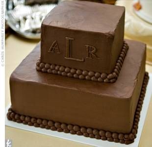 Chocolate Groom's Cake - love the simple look and monogram!! Wedding Cake Simple Buttercream, Chocolate Grooms Cake, Grooms Cake Tables, Grooms Cakes, Cake Wrecks, S Cake, Groom Wedding Cakes, Rustic Cake Toppers, Chocolate Buttercream Frosting