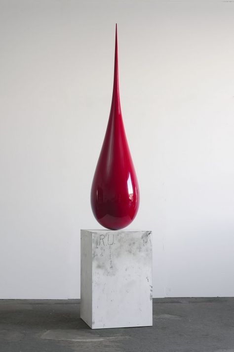 Red Uniform, Contemporary Art Installation, Sterling Ruby, Vase Deco, Modern Art Sculpture, Robert Mapplethorpe, Contemporary Art Painting, Art Daily, Contemporary Sculpture