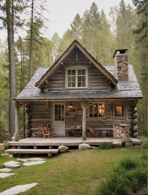 Log Cabin House, Log Cabin Exterior, Building A Small House, Small Country Homes, Log Cabin Living, Cabin Aesthetic, Log Cabin Rustic, Small Log Cabin, Rustic Log Cabin