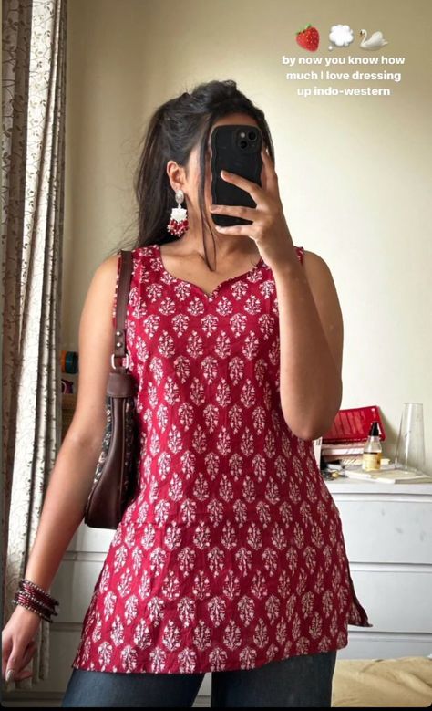 Kurta Tops For Jeans, Desi Shirt Designs, Short Kurti Ideas With Jeans, Traditional Short Kurti, Indian College Fits, How To Style Short Kurti With Jeans, Indian Tops With Jeans, Short Kurtis For Jeans Indian, Short Kurti Designs For Jeans