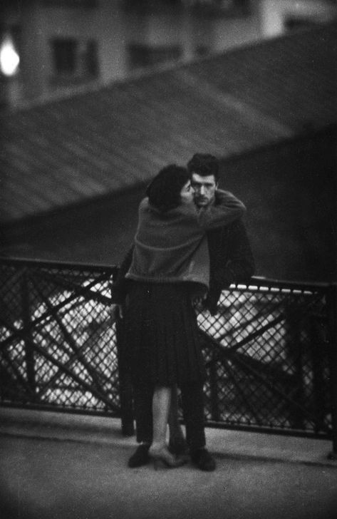 Semiotic apocalypse Ed Van Der Elsken, William Klein, Andre Kertesz, Berenice Abbott, Edward Weston, Gordon Parks, Robert Doisneau, Vespa Vintage, Street Portrait