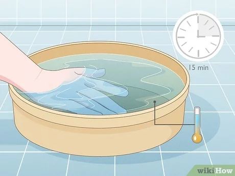 4 Ways to Heal Blisters - wikiHow How To Treat Blisters, Heal Blisters, Water Blister, Blister Remedies, How To Heal Blisters, Heel Blisters, Sore Hands, Ways To Heal, Green Tea Bags