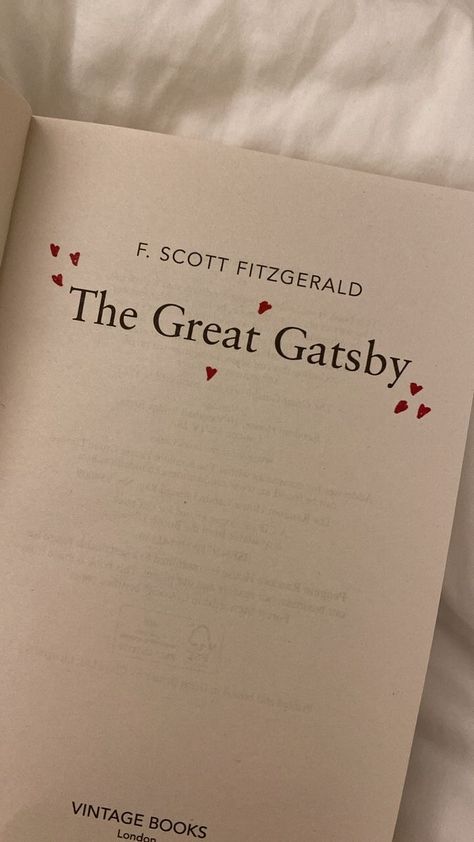 Great Gatsby Book Quotes, Great Gatsby Vibes, Great Gatsby Book Aesthetic, The Great Gatsby Aesthetic Wallpaper, The Great Gatsby Book Aesthetic, Great Gatsby Aesthetic Wallpaper, The Great Gatsby Wallpaper, Great Gatsby Wallpaper, The Great Gatsby Aesthetic