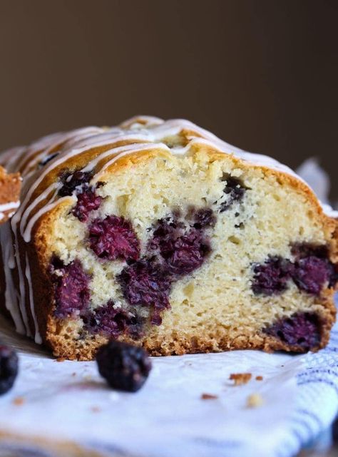 Blackberry Bread is a quick and easy loaf cake, loaded with sweet blackberries and a soft, buttery flavor. #cookiesandcups #recipe #blackberries #baking Blueberry Bundt Cake Recipes Easy, Blueberry Sour Cream Cake, Blueberry Recipes Easy, Blueberry Bundt Cake Recipes, Blueberry Bundt, Blueberry Bundt Cake, Blueberry Cake Recipes, Sour Cream Coffee Cake, Sour Cream Cake