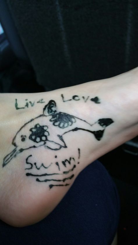 Live love swim dolphin henna ❤🐬🏊 Dolphin Henna, Go Swimming, Henna Tattoo, Live Love, Henna, Swimming, Tattoos, Canning