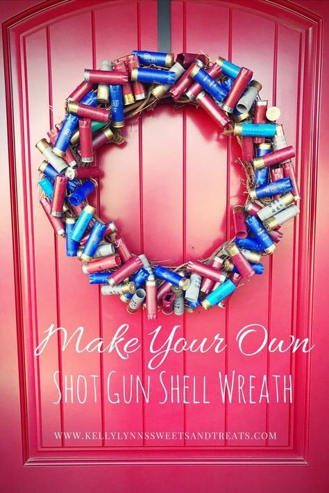 Shotgun Shell Art, Shell Casings Crafts, Bullet Casing Crafts, Shotgun Shell Crafts, Hunting Crafts, Bullet Crafts, Shell Wreath, Shells Diy, Wreath Project