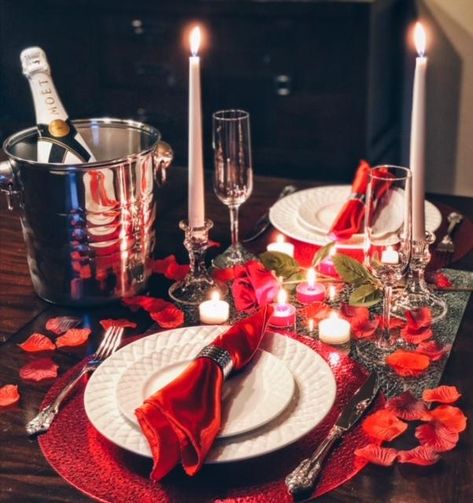 Romantic Dinner - light the romantic candles, spread the rose petals and get cooking together! Romantic Dinner Setting For Two, Romantic Dinner Setting, Romantic Decorations, Rose Petal Candle, Romantic Dinner Decoration, Mason Jar Christmas Gifts, Dinner Box, Champagne Ice Bucket, Candle Bags