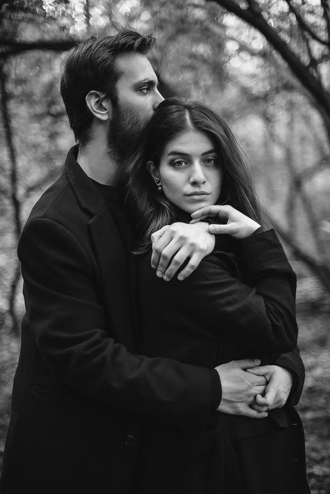 Wedding Fotos, Engagement Pictures Poses, Romantic Couples Photography, Wedding Couple Poses, Couple Picture Poses, Engagement Photo Poses, Couple Photoshoot Poses, Black Picture, Photo Poses For Couples