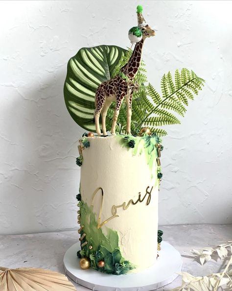 21+ Gorgeous Jungle Theme Baby Shower Cakes To Inspire You Jungle Baby Shower Cake, Jungle Theme Baby Shower, Theme Bapteme, Jungle Theme Cakes, Jungle Thema, Cupcake Queen, Anniversaire Diy, Jungle Cake, Safari Cakes