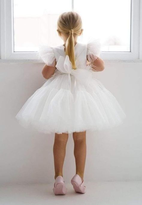 Short Flower Girl Dresses, Flower Girl Dresses Simple, Modern Flower Girl Dresses, Simple Flower Girl Dresses, Toddler Wedding Dress, Legal Wedding, Unique Flower Girl Dresses, Tutu Flower Girl Dress, Wardrobe Interior