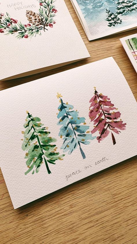 Paper Christmas Cards Diy, Easy Holiday Watercolor, Holiday Cards Watercolor, Christmas Watercolor Cards Simple, Watercolour Christmas Cards Tutorials, Water Colour Christmas Cards Easy, Christmas Watercolour Card, Simple Diy Christmas Cards, New Years Watercolor