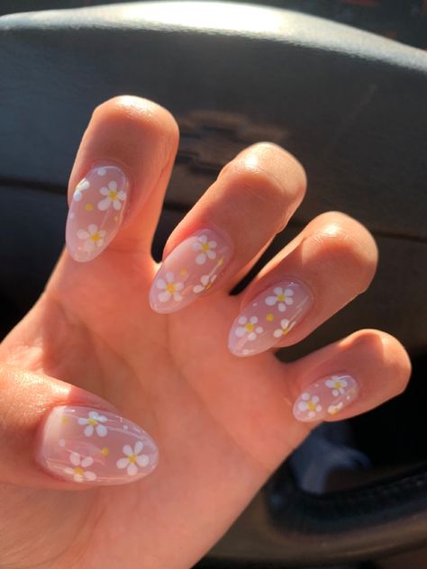 Short Almond Nails, Dots Nails, Flower Nail Art, Flower Nails, Almond Nails, Stylish Nails, Nail Inspo, Almond, Nail Designs