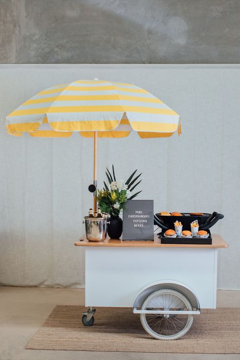 Cookie Cart, Wooden Food Cart Design, Cycle Food Cart, Catering Cart, Food Cart Milktea, Ice Cream Bike Cart, Bicycle Ice Cream Cart, Telur Gulung, Cocktails Cart