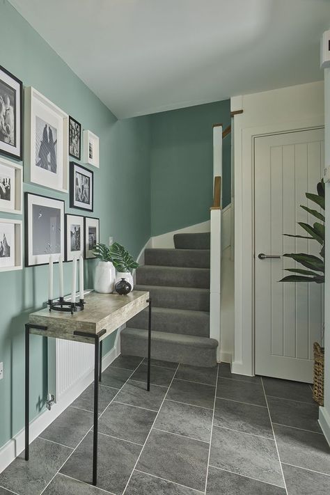 Green Hallway Decor Ideas Hall Stairs And Landing Decor, Stairs And Landing Decor, Hallway Colour Ideas, Grey Carpet Hallway, Hallway Wall Colors, Hallway Colour Schemes, Floor Bedroom Ideas, Hallway Paint Colors, Stairs Colours