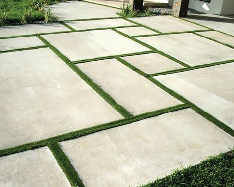 Backyard Grass Landscaping, Large Concrete Pavers, Modern Landscape Design Front Yard, Pavers Backyard, Concrete Patio Designs, Paver Designs, Concrete Patios, No Grass Backyard, Patio Pavers Design