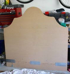 Upholstered Headboard Diy, Girls Headboard, Diy Upholstered Headboard, Headboard Makeover, Plywood Headboard, Dorm Headboard, Settee Dining, Fabric Upholstered Bed, Diy Headboard Upholstered