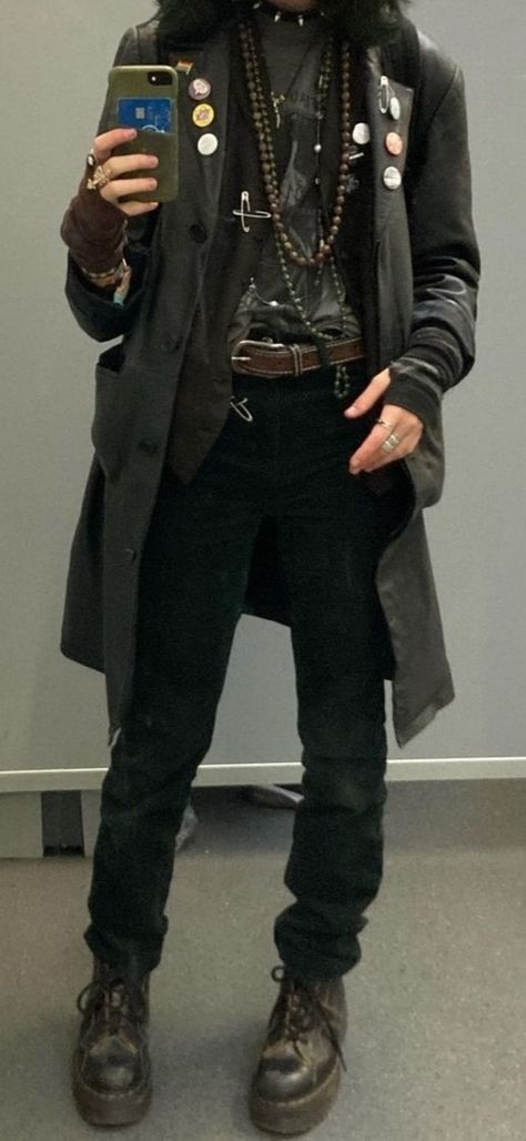 Witchy Male Fashion, Enby Witch Aesthetic, Vintage Goth Outfits Men, Fashion Outfits Masculine, Flashy Male Outfits, Post Punk Fashion Men, Masculine Outfits Grunge, Punk Wizard Aesthetic, Grunge Clothing Male