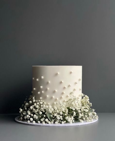 Wedding Cake Simple Elegant, 25 Anniversary Cake, Wedding Cake Pearls, Religious Cakes, Cake With Flowers, Pearl Cake, Small Wedding Cakes, White Cakes, Elegant Birthday Cakes