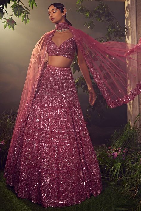 Angad Singh - Buy Lehengas, Kurta Sets, Sharara Sets Online 2023 Saree Reference, Tulle Lehenga, Scallop Dupatta, Wedding Fits, Sweetheart Bridal, Bridal Lehenga Online, Sangeet Outfit, Outfits Indian, Magenta Dress