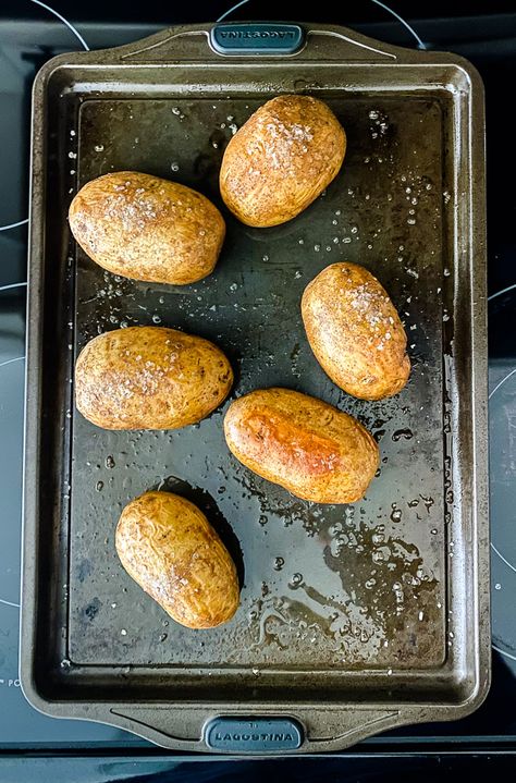 Copycat Outback Baked Potatoes - Lisa G Cooks Cheesy Baked Potatoes, Smokey Bbq Sauce, Copycat Outback, Baked Potato Recipe, Cooking Baked Potatoes, Sweet Potato Recipes Baked, Making Baked Potatoes, Potatoes In Oven, Creamy Ranch