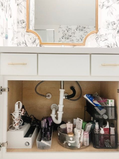 Organize Under Bathroom Sink, Green And Blue Bedroom, Curling Iron Storage, Hair Tool Storage, Hot Hair Tools, Organization On A Budget, Under Bathroom Sink, Hair Dryer Storage, Closet Dressing Room