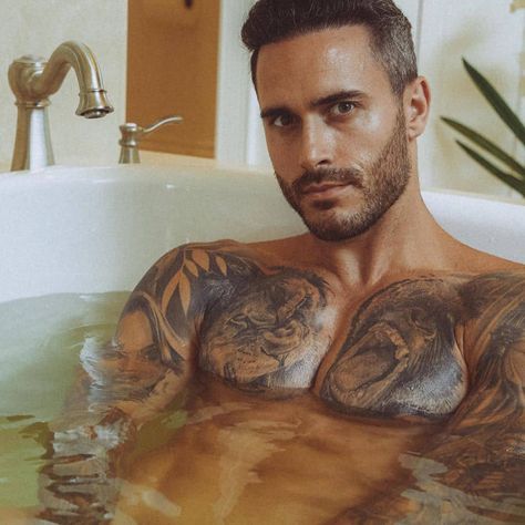 135 Likes, 16 Comments - @mikechabot.mylife on Instagram Mike Chabot, Epsom Salt Bath, Salt Bath, Epsom Salt, Bath Salts, Portrait Tattoo, Fitness Models, Salt, Bath