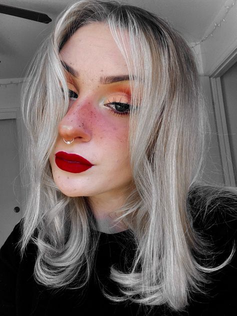 #makeup #redlips #blush #egirlaesthetic #makeupaesthetic Emo Girls, Heavy Blush Makeup, Heavy Blush Makeup Looks, Blush Nose, Heavy Blush, Blush Makeup Looks, Soft Emo, E Girl Aesthetic, E Girl