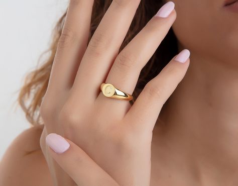 Gold ring design for women