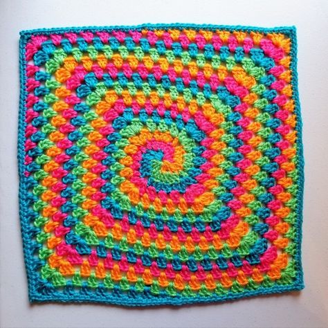 Spiral Illusion Square- Free Crochet Pattern – Crochet Instinct Spiral Illusion, Spiral Crochet Pattern, Squares Design, Spiral Crochet, Shoes Crochet, Crochet Blanket Pattern Easy, Crochet Blanket Designs, Crochet Motif Patterns, Crochet Poncho Patterns