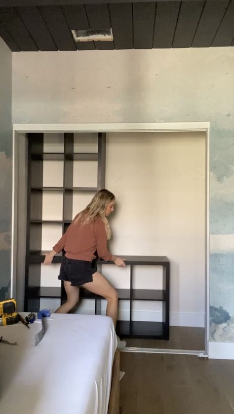 Give your small closet a makeover with this $200 Ikea shelves hack! Ikea Hacks For Closets, Small Closet Shelf Ideas, Shelves In Small Closet, Ikea Cube Storage In Closet, Small Closet Ikea Hack, Small Closet Makeover Bedroom, Diy Wardrobe Closet Small Spaces, Ikea Hack Closet System, Small Ikea Closet