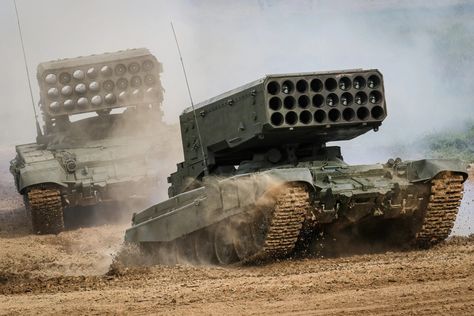 Russia’s New TOS-3 ‘Dragon’ Thermobaric Rocket Launcher Breaks Cover Tank Armor, Drones Concept, Rocket Launcher, Cruise Missile, Unmanned Aerial Vehicle, Naval History, Concept Ships, Sky News, Aviation History