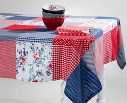 Tablecloth Ideas, Patchwork Tablecloth, Diy Tablecloth, Mug Rug Patterns, Farmhouse Kitchen Tables, Table Quilts, Burlap Table Runners, Unique Tables, Square Tablecloth