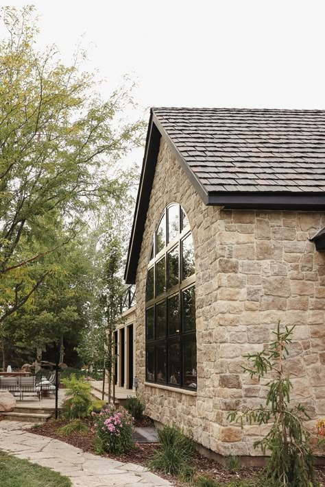 The Stone is Done on our Exterior! - Chris Loves Julia Modern Cottage Exterior, Stone Veneer Exterior, Arch Windows, Stone Exterior Houses, Exterior Houses, Stone Farmhouse, Stone Exterior, Chris Loves Julia, Stone Facade