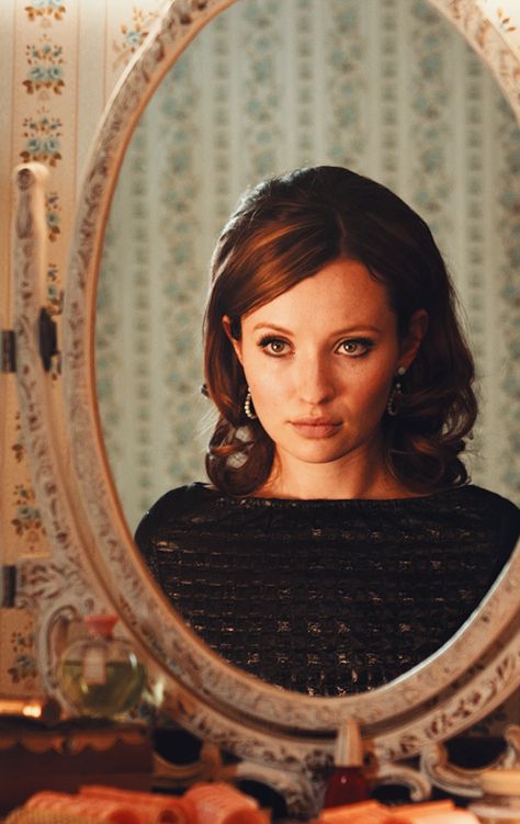 Emily Jane Browning, Tom Hardy Legend, Legend 2015, Wedding Couple Pictures, Emily Browning, Mafia Gangster, Dark Feminine Aesthetic, Feminine Aesthetic, Tom Hardy