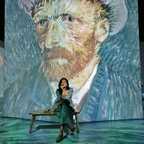 Miami Blogger wearing a boho dress sitting in front of Van Gogh Self-portrait at Beyond Van Gogh Miami Van Gogh Photo, Van Gogh Exhibition, Museum Photography, Arte Van Gogh, One At A Time, Van Gogh Museum, Van Gogh Art, Immersive Experience, My Favorite Part