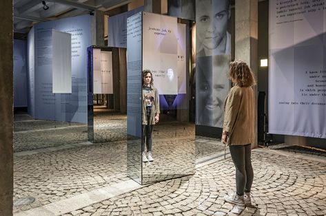 Interactive installation on Behance Interactive Mirror, Interactive Table, Museum Exhibition Design, Interactive Museum, Interactive Exhibition, Mirror Installation, Mirror Room, Interactive Installation, Mirror Reflection