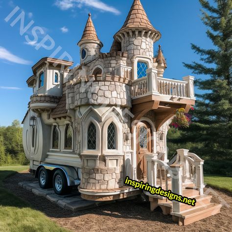 These Disney and Hogwarts Castle Shaped Tiny Homes Make Every Day a Magical Adventure! – Inspiring Designs Tiny House Castle, Mini Castle House, Castle House Interior, Fairy Tale Homes, Whimsical Homes, Mini Castle, Tiny Castle, Viking House, Kids Backyard Playground