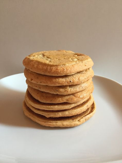 Inglourious Bananas: Red Lentil Pancakes // Pancakes di lenticchie rosse Red Lentil Pancakes, Lentil Pancakes, Pancakes Pancakes, Delicious Gluten Free Recipes, Healthy Food Blogs, Banana Pancakes, Red Lentil, Lentils, Bananas