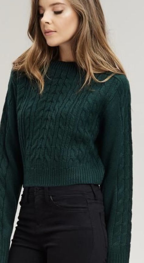 Dark Green Top Outfit, Dark Green Sweater Outfit, Green Sweater Outfit, Green Top Outfit, Cropped Cable Knit Sweater, Dark Green Sweater, Winter Sweater Outfits, Pullovers Outfit, Green Pullover