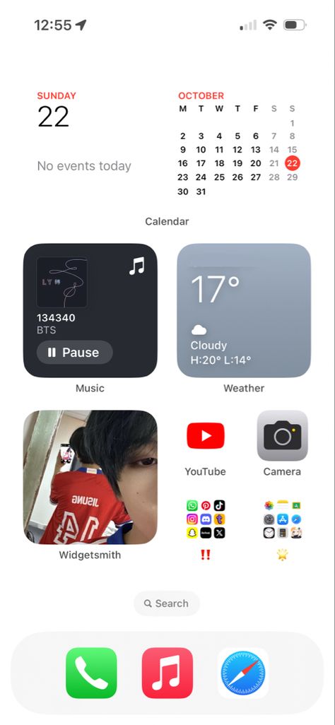 Simple Ios Homescreen Layout, Phone Themes Simple, Iphone Simple Layout, Simple Homescreen Ideas, Homescreen Layout Simple, Phone Layout Ideas Simple, Simple Ios Homescreen, Basic Homescreen Layout, Layouts Iphone