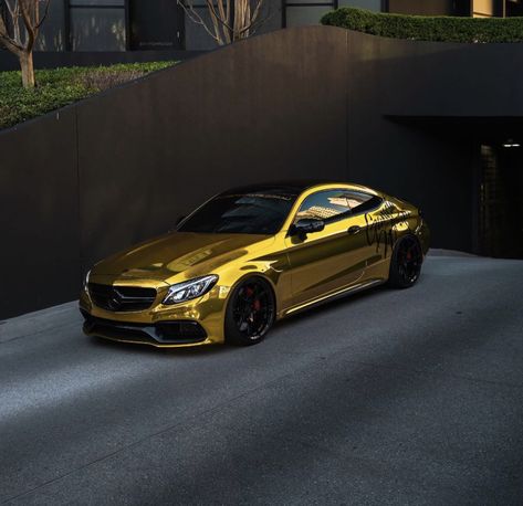 S550 Mercedes, Gold Mercedes, Mercedes Benz Sports Car, Cls 63 Amg, 20 Inch Wheels, Mix Photo, Benz Amg, Chrome Wheels, Gold Chrome