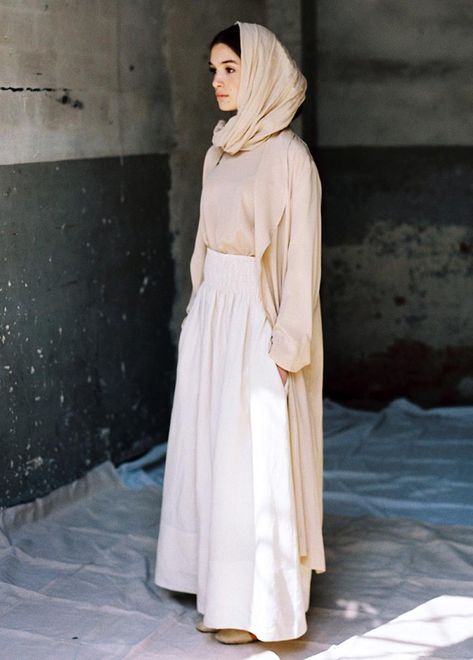 Christian Modest Outfits, Biblical Clothing, Hijabi Mode, Christian Veils, Modest Christian Clothing, Christian Modesty, Hijab Stile, Hair Covering, Miss Moss