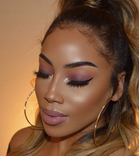 Eyeshadow Ideas For Black Women, Mauve Makeup Look On Black Women, Daytime Makeup For Black Women, Brunch Makeup Ideas Black Women, Brown Eye Makeup Black Women, Eye Shadow For Black Women, Make Up Looks For Black Women, Nude Makeup Black Women, Makeup Looks For Black Women